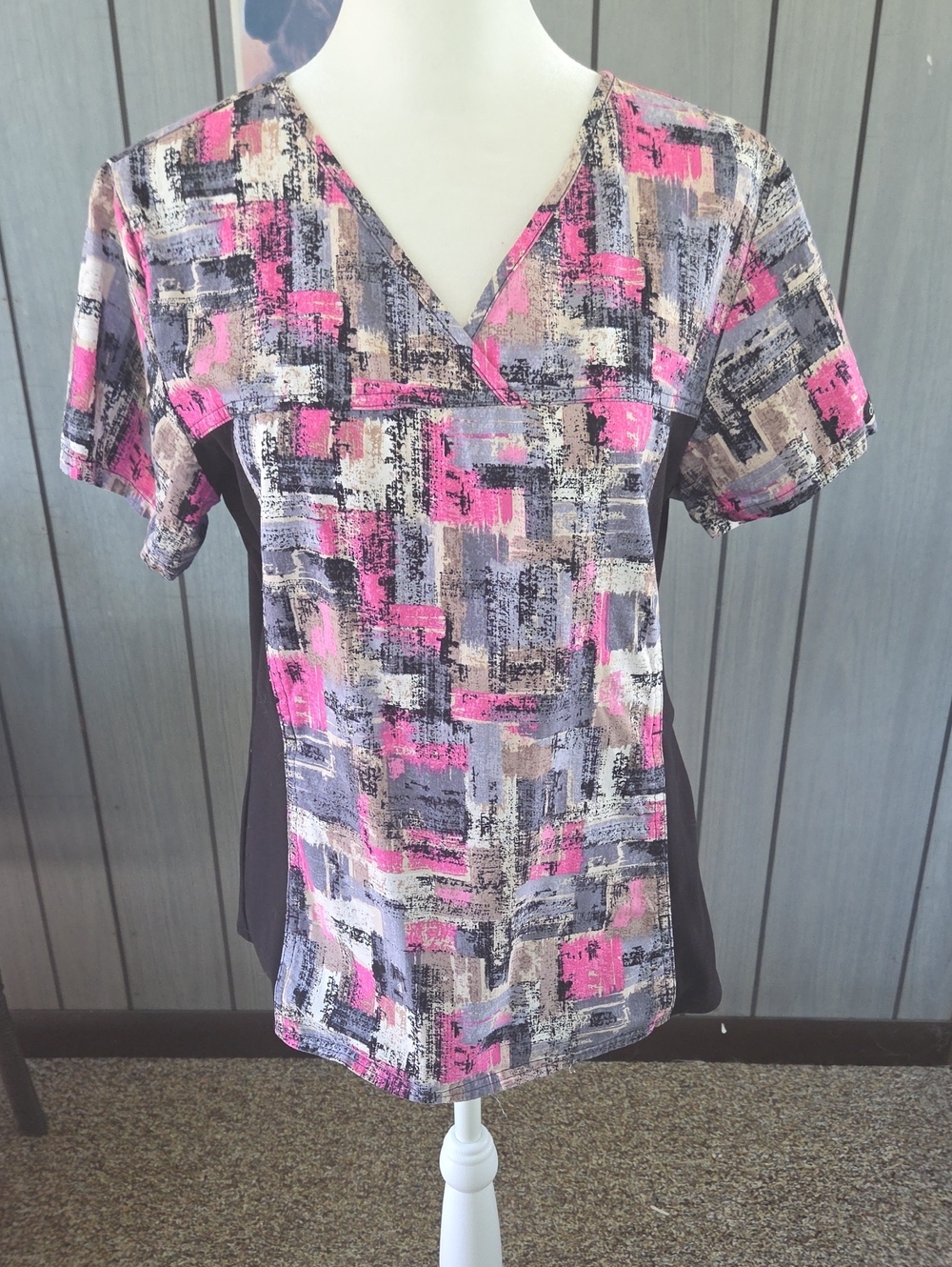 Cherokee Scrub Top